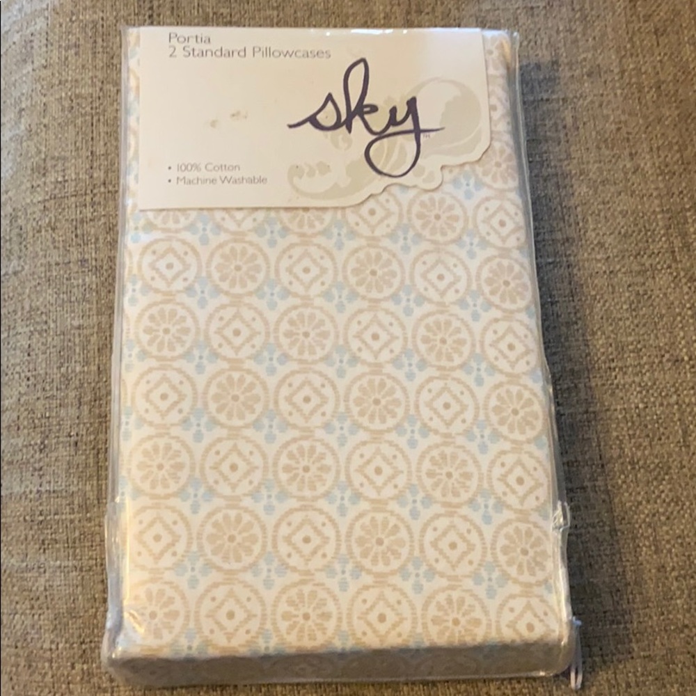 🌼 Sky standard pillow cases.
